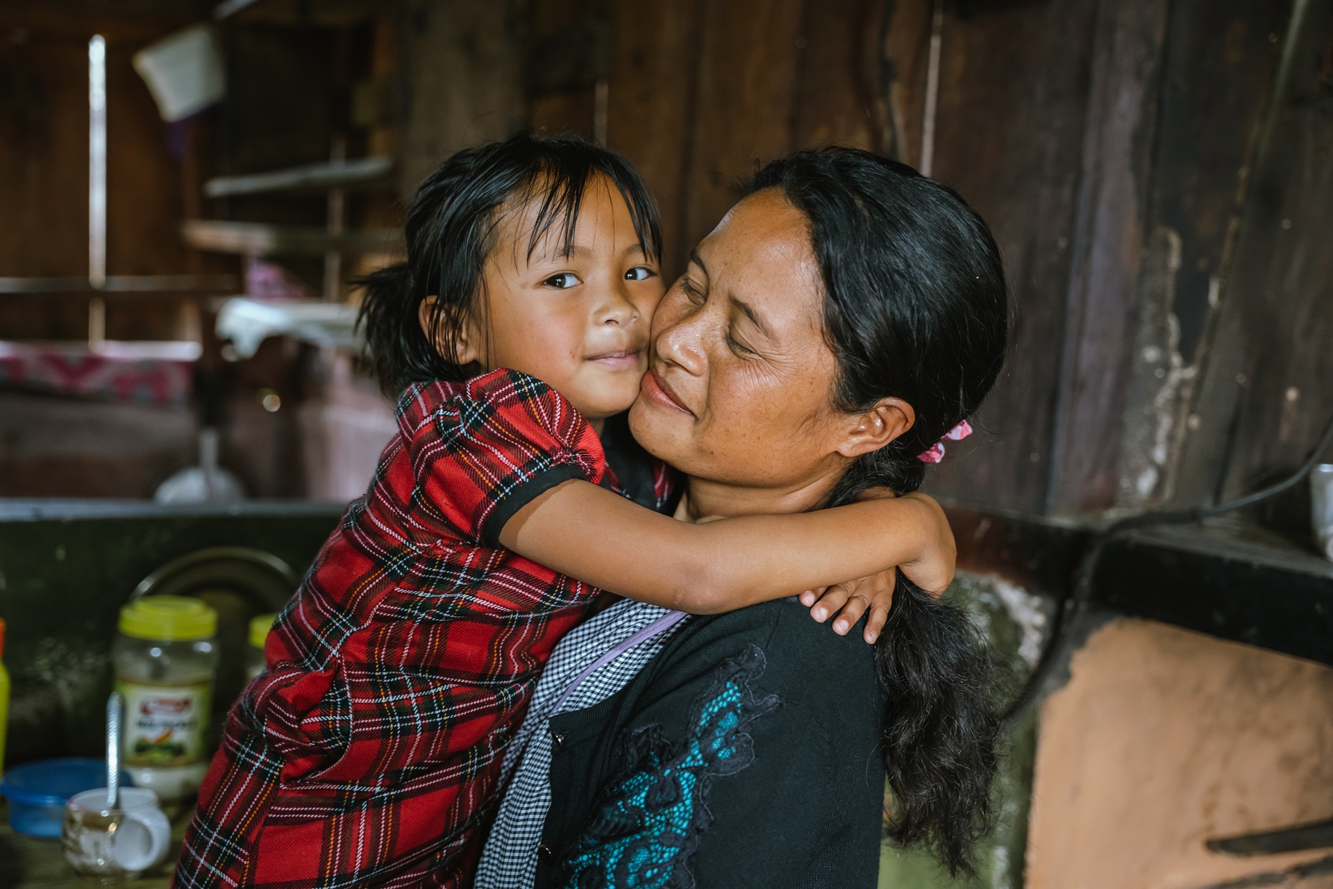 Une mère et sa fille.