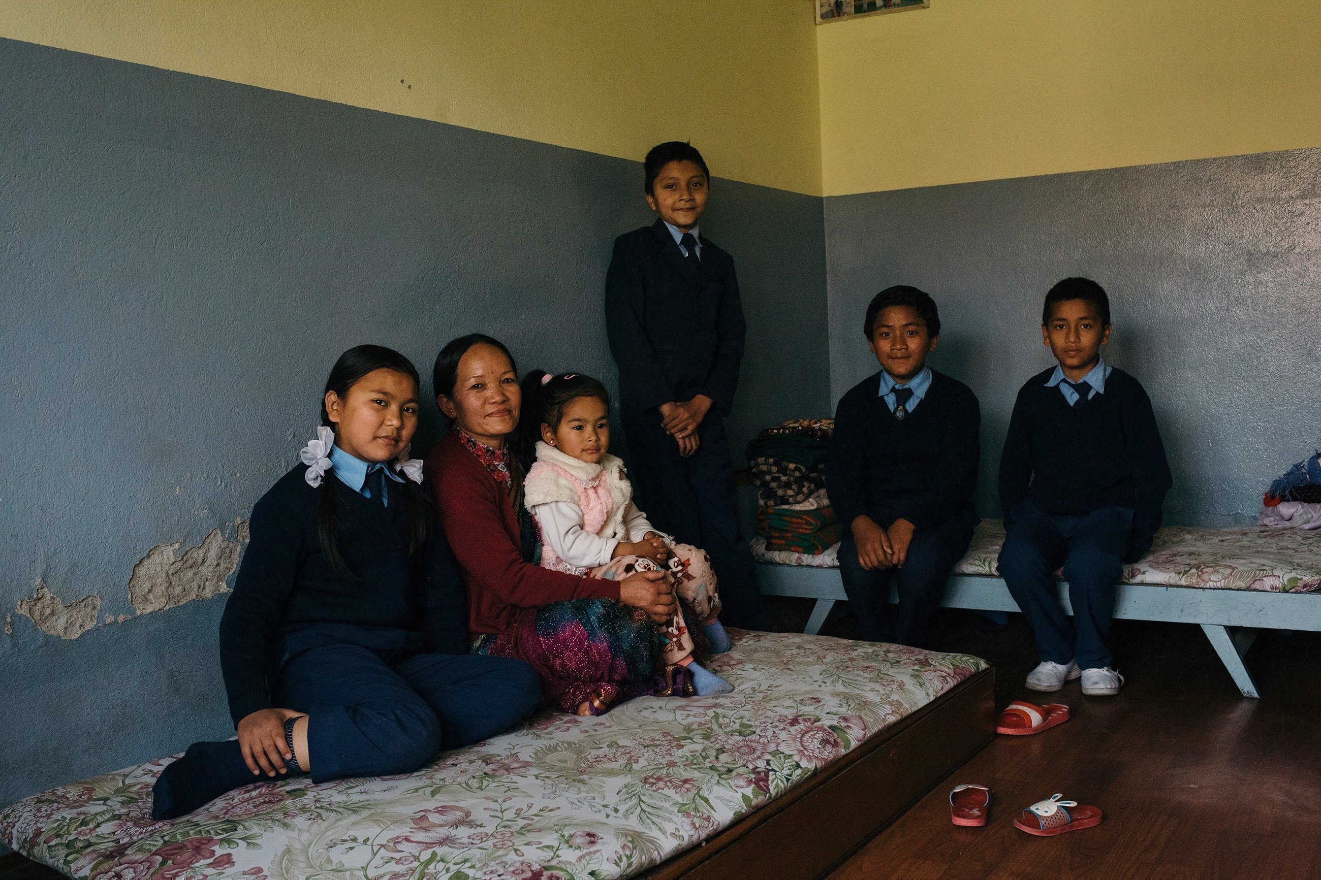 Devenez marraine pou parrain d'un village au Népal pour permettre aux enfants en détresse de grandir en bonne santé.